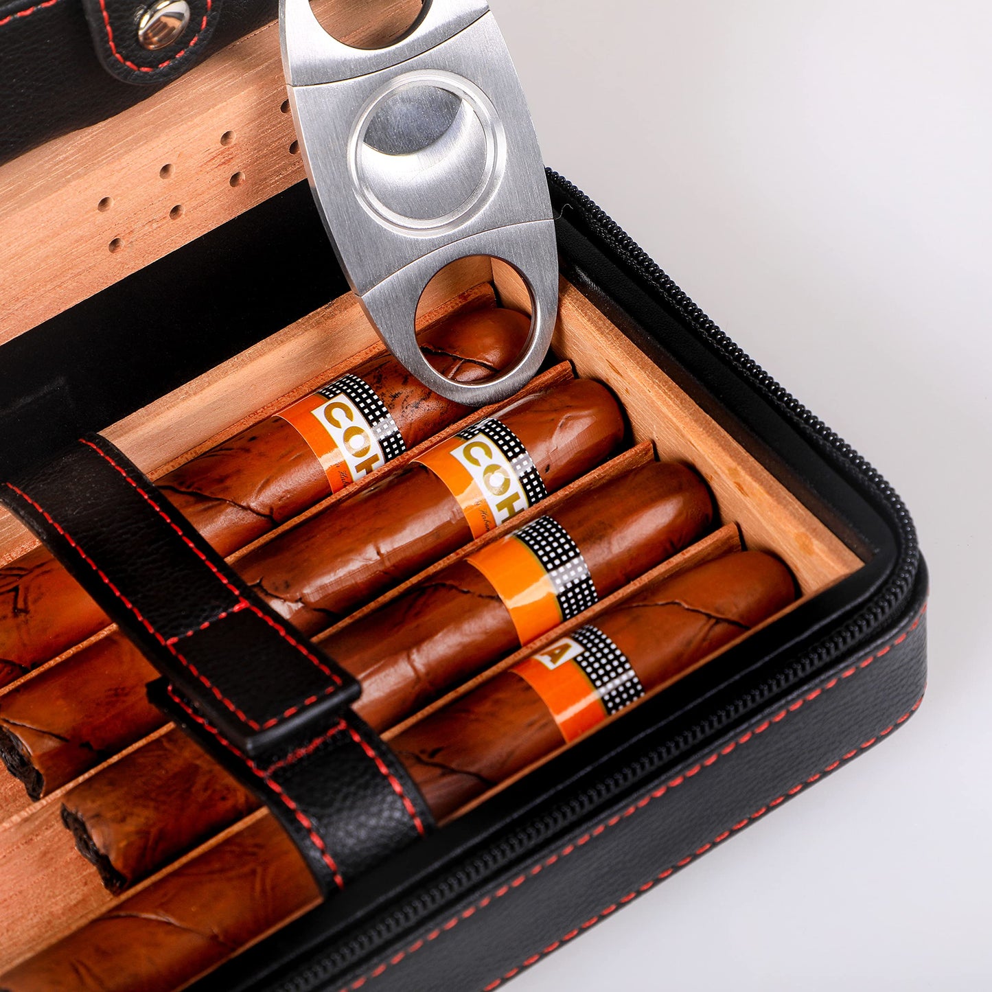 Time C club 4 Finger Portable Travel Cigar Case made of leather, Cigar Humidor with cigar cutter and humidifier, Best Man gift, Birthday gift, Father's Day gift
