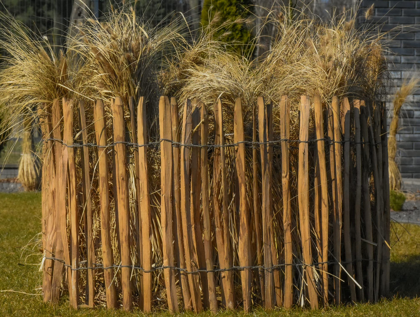 MC. Collector picket fence in 26 sizes - hazelnut wood fence - wooden garden fence heights 50 cm - 150 cm length 5/10 meters - chestnut fence for garden (height: 150 cm X length: 300 cm, slat spacing: 7-8 cm)