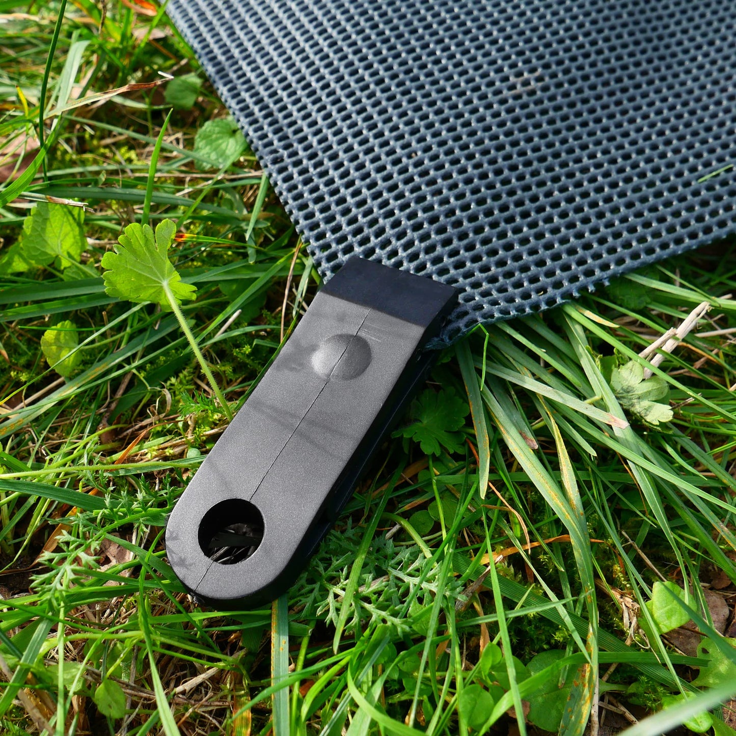 your GEAR Outdoor Soft Carpet - 8 sizes from 200x300 to 300x600 cm - soft awning carpet, tent carpet, camping carpet, incl. clips, pegs, and carrying bag, can be cut to size, 3x3