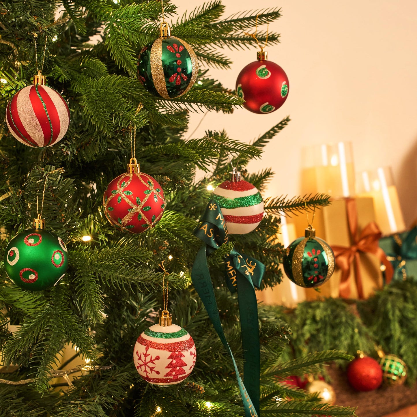 Christmas balls tree ornaments, 2.36-inch 30 pcs plastic shatterproof hanging Christmas decorations Christmas tree decor.