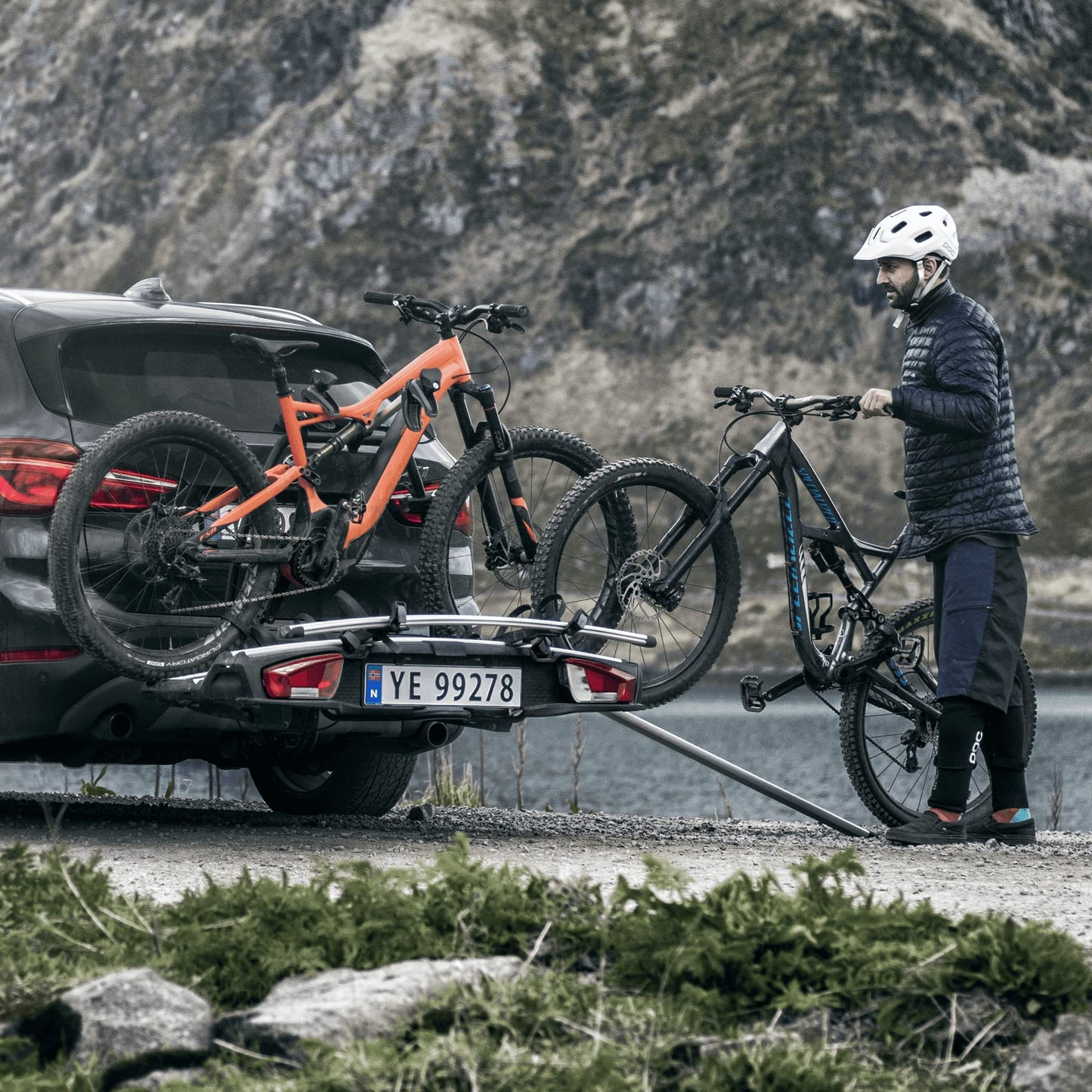 Thule VeloSpace XT Bike Carrier for Hitch 2 Bikes Silver