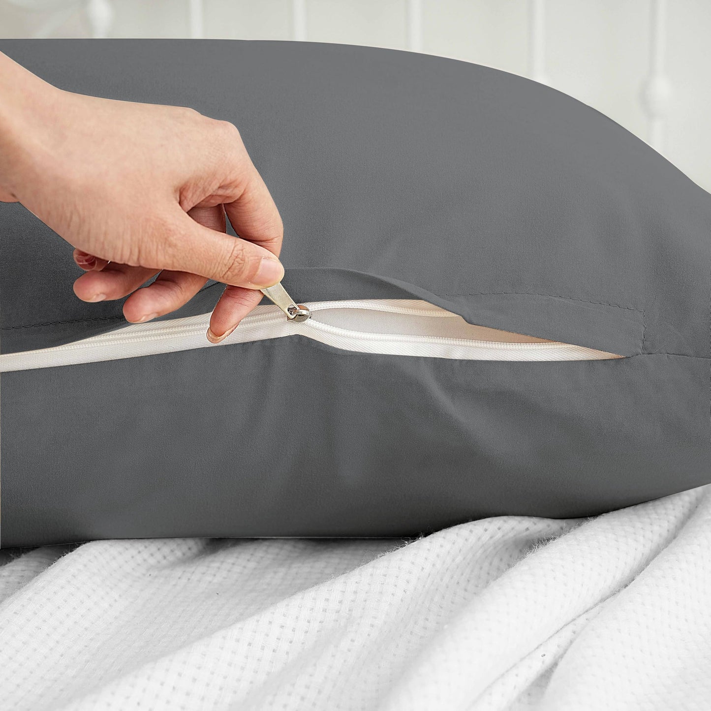 AYSW Bedding Brushed Microfiber 1 Duvet Cover 200x200cm + 2 Pillowcases 80x80cm with Zipper Gray