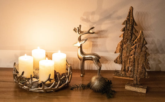 Brandseller Advent wreath Silver Ø 28 cm - Stylish candle holder for 4 candles - Modern Christmas wreath made of aluminum with stylized branches, Elegant table decoration