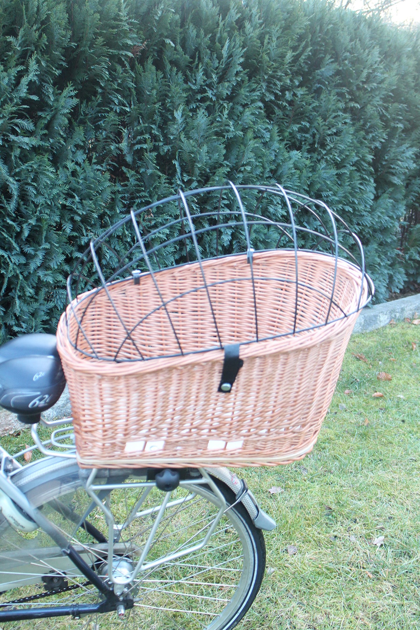 Marcus dog bicycle basket XXL for luggage rack made of wicker with metal grid and cushion luggage rack basket shopping basket