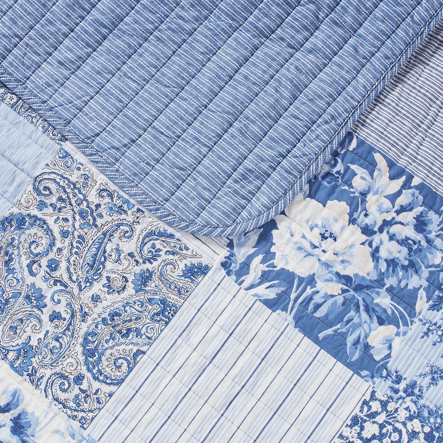 Laura Ashley - Double bed linen set, reversible cotton bedding with matching pillowcase, farmhouse-inspired home décor (paisley patchwork pattern, blue, double bed)
