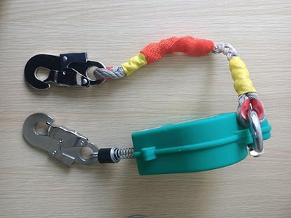 Aocay fall protection device 3m, retractable lifeline for roofers and scaffolders, portable fall arrest system, person fall limiter with hooks, maximum capacity 150kg.