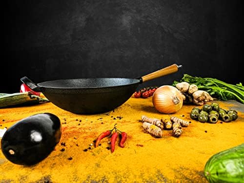 Oakfire cast iron wok pan 31cm with non-stick patina, lid & wooden handle - Large wok pan for induction - High-quality cast iron wok for induction cooker - The perfect wok for gas grill.