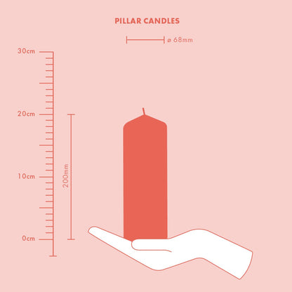 Bolsius smooth pillar candles - burgundy - 4 pieces - 20 x 7 cm - 75 hours burning time - unscented - contains natural plant wax - palm oil free.