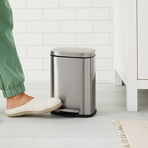 Amazon Basics Mini Waste Bin, rectangular, dirt-repellent, with soft-close foot pedal, brushed stainless steel, for bathrooms and small spaces, 5 liters, satin finish, 18.5 x 21.6 x 29.9 cm (L x W x H)