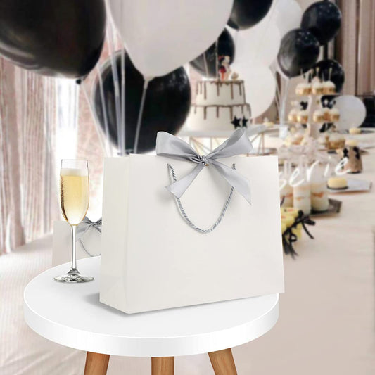 Gift bags with silver ribbon, luxurious gift bags for birthday, wedding, party, bridesmaid, bridal party, 32 x 24.9 x 9.9 cm, white, 8 pieces.