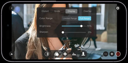 Accsoon CineView WIT04-HE video transmission dual-band HDMI wireless transmitter & receiver with a range of 1200ft (350m) and support for up to 4 monitor devices. Operates on 2.4+5Ghz frequencies with latency of less than 0.06s.
