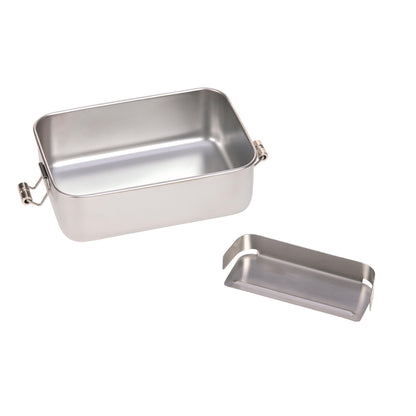 Casual kids lunch box made of stainless steel and bamboo, perfect for kindergarten or school. Sustainable and eco-friendly choice for breakfast or lunch on the go.
