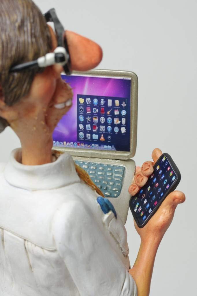 Unknown Guillermo Forchino fo84009 Figure The Experience of Computers, Resin, Multicolor, 20 x 10 x 22.5 cm