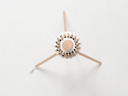 Foppapedretti Octopus Myhome laundry stand, made of aluminum/PVC/beech wood, white, measuring 112 x 112 x 121 cm, with a natural color shelf.
