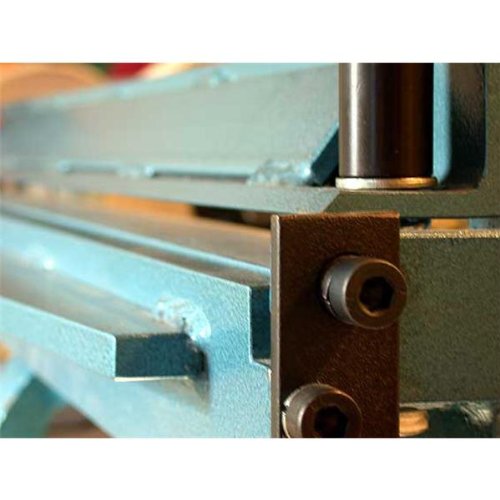 TBS-Aachen bending machine 630 mm for clamping in the vice, blue.