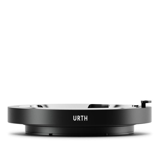 Urth Lens Adapter: Compatible with Leica M lenses and Leica L camera bodies.