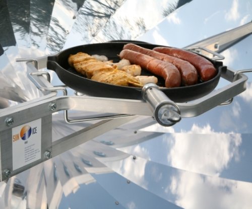 Solar cooker Premium11 for cooking, baking, grilling, and frying - saving up to 120 EUR per year! Made in Germany!
