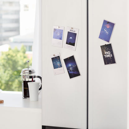 60 small powerful magnets, 10x10x4mm neodymium magnets, extra strong. The N-pole direction of the rectangular magnet is marked with "I". Ideal for kitchen cabinets and magnetic boards.