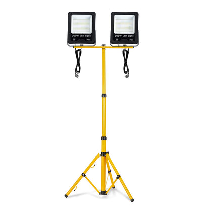 2x 200W LED floodlights super bright IP66 waterproof LED floodlight 6000 Kelvin cool white outdoor spotlight floodlights spotlight light with 150cm yellow telescopic tripod for LED floodlights