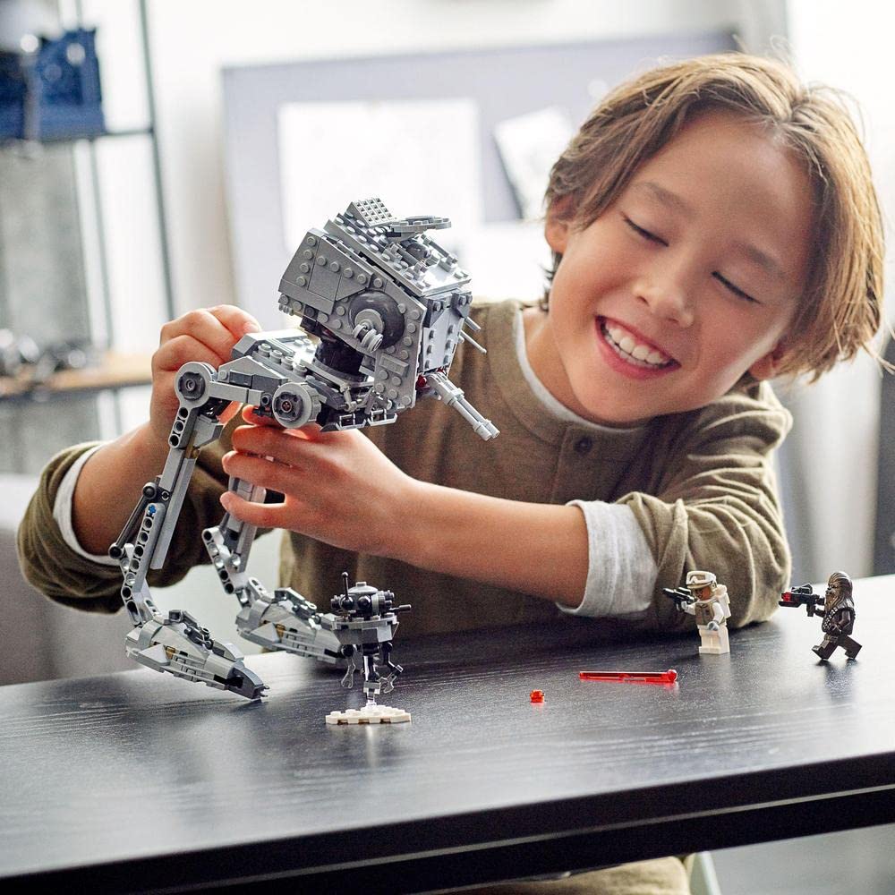 LEGO 75322 Star Wars AT-ST on Hoth with figures of Chewbacca and Droid, collectible toy from The Empire Strikes Back.