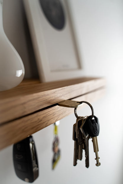 GK KRAUTLING | Magnetic wood key holder | Oak | Key organizer | Key board | Key rack with shelf | Magnetic key storage holder