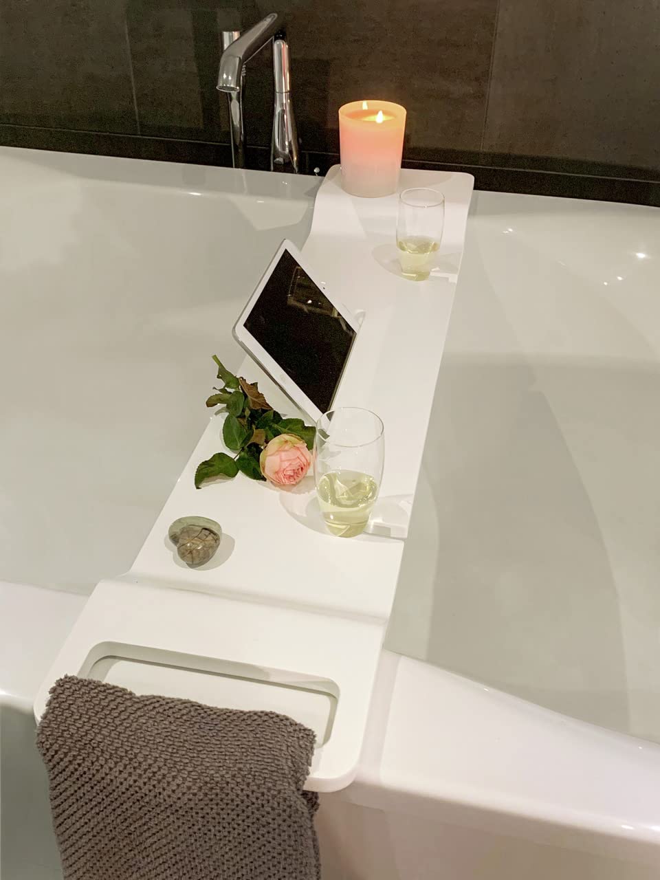 WENKO bathtub tray Matera with practical storage space for tablet, glasses, and bath accessories, spacious bathtub caddy for a relaxing bath, made of polyresin, dimensions: 94 x 5 x 20 cm, White