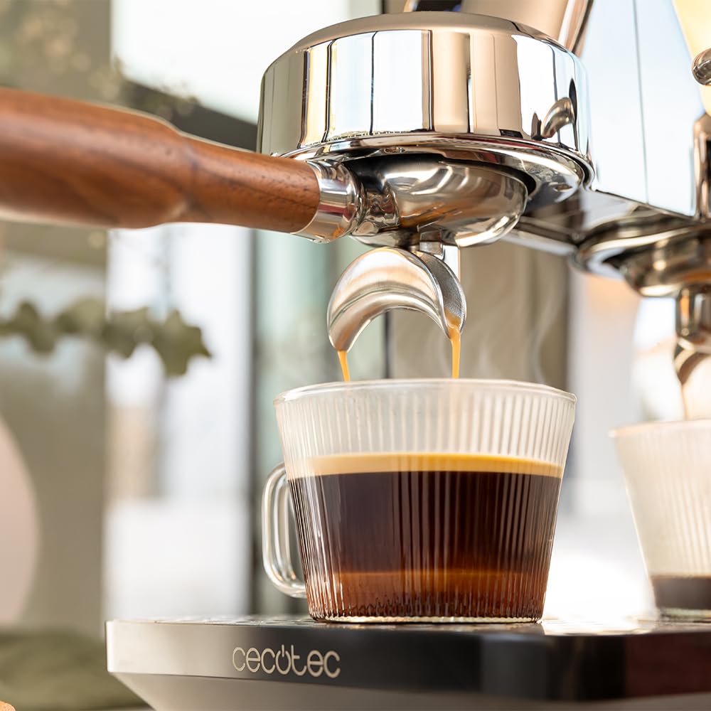 Cecotec Espresso Coffee Machine Barista Baristeo Intima, professional Barista Espresso Machine, pre-brew system, 15 bar pump, easy filling, 1.7L water tank, and cup warmer.