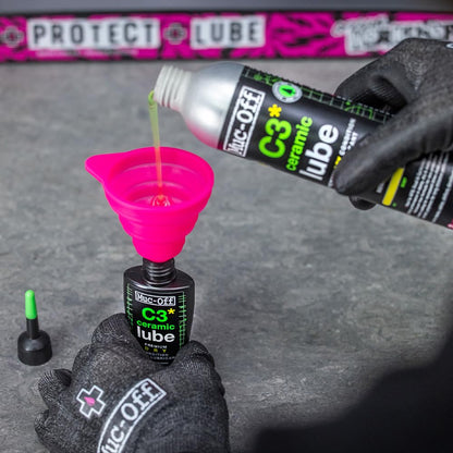 Muc-Off C3 Ceramic Dry Chain Lube Bike, 300 ml - Premium lubricant for chains, chain spray bike, with UV tracer dye - For dry and dusty conditions.
