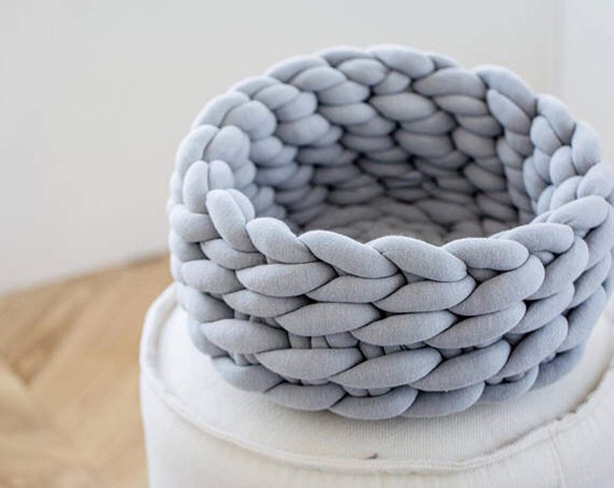 YONII Core Yarn Multi Soft Bulky Arm Knit Wool Roving Crochet DIY Hand Chunky Knit Blanket Yarn for Giant Chunky Knitting Throw Sofa Blanket Crafts (Light Grey, 1KG)