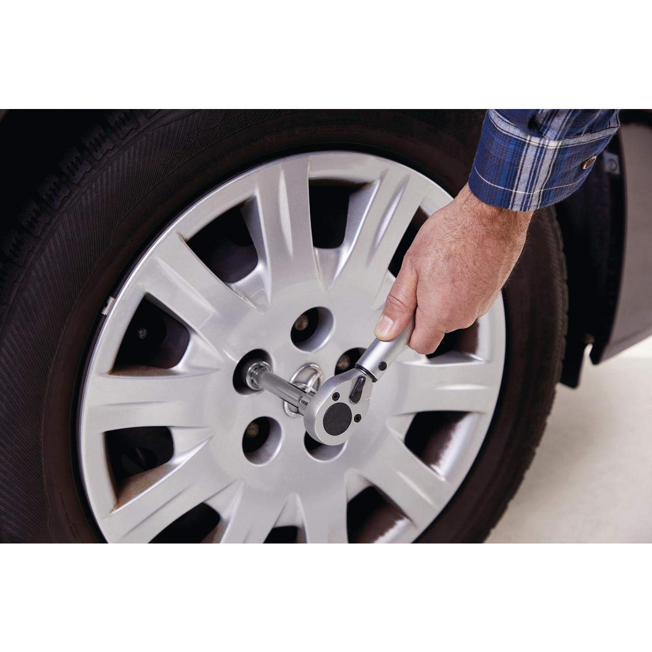 Goodyear 10640 SUV and off-road jack 3 tons, 75522 Premium torque wrench, adjustable from 42 to 210 Nm, 1/2" square drive