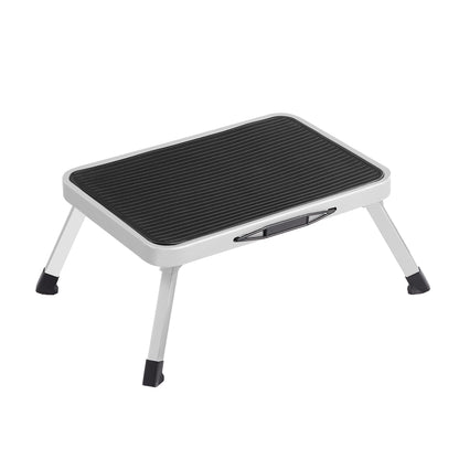 SONGMICs step stool, folding step ladder made of steel, non-slip step surface, can hold up to 150 kg, unfolded size 32 x 44 x 17.5 cm, white GSL01WT