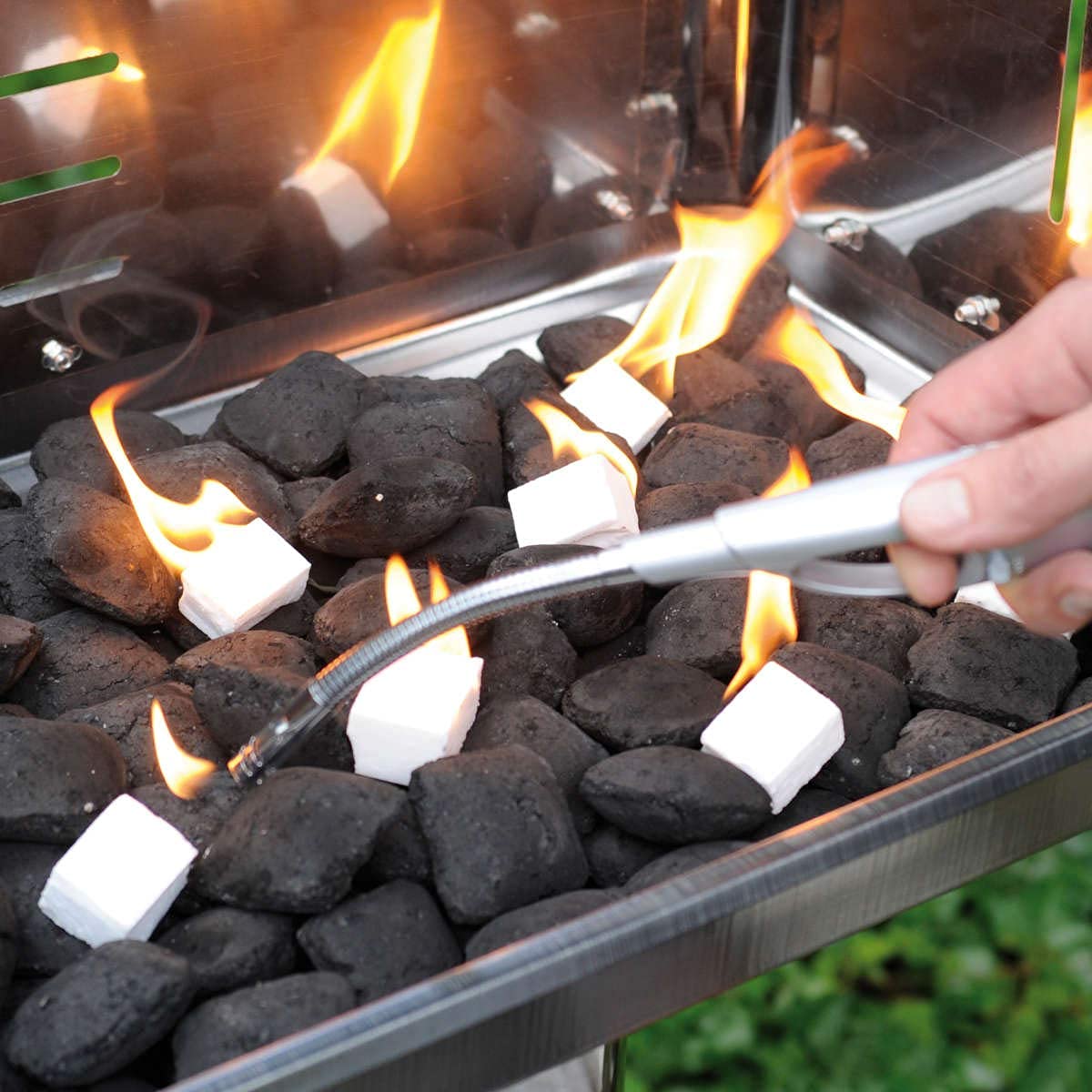 FLAMMBURO 1152 piece Paraffin Firelighters (12 x 96 cubes) from German manufacturer, for grills, fireplaces, stoves, Made in Germany - 12 boxes x 96 cubes
