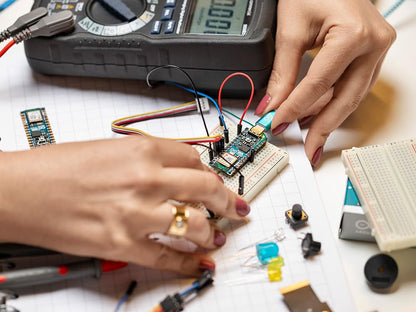 Arduino Nano ESP32 with Headers [ABX00083] - Compact board with ESP32 microcontroller, WiFi and Bluetooth, perfect for IoT projects, automation, and connected applications with Arduino IDE.