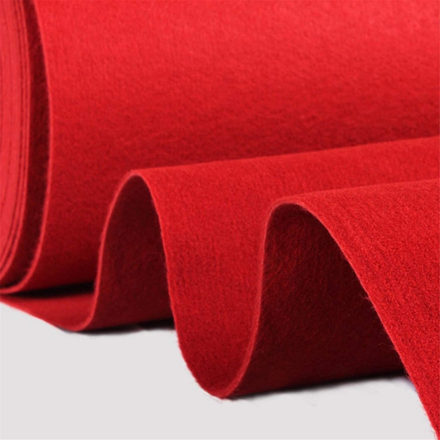 Uyoyous 100x1000cm Red Carpet, Wedding Runner Event Rug 2mm Red Carpet Aisle Runner, disposable mat for wedding, party, ceremony, wedding decoration.