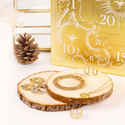 Advent calendar 2023 Gold - 24 pieces of gold jewelry