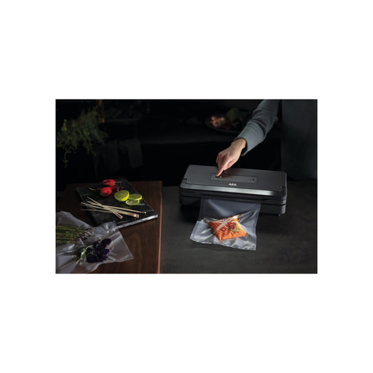 AEG A6-1-6AG vacuum sealer / fast and automatic food vacuuming / preserving nutrients / double sealing / Pulse function / Wet & Dry mode / BPA-free / gray
