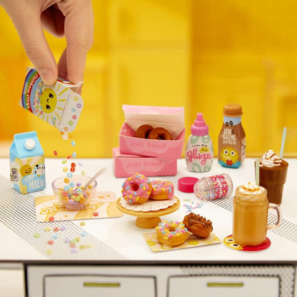 MGA's Mini Universe - Make It Mini Food Cafe Series 1 - DIY resin game, Packed in an opaque sphere - unpack surprise ingredients & kitchen accessories - Perfect for kids and collectors aged 8 and above.