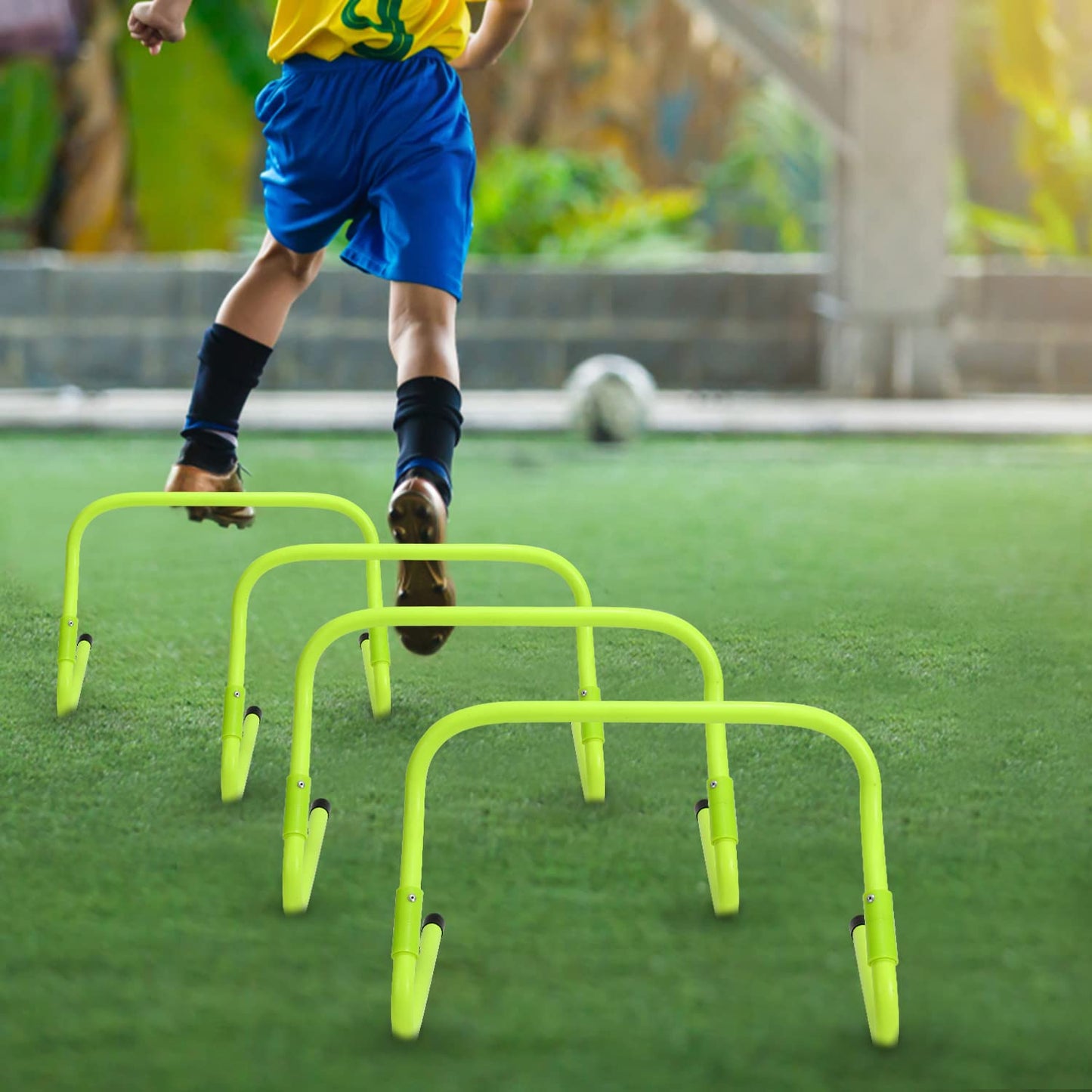 Vigevee Speed & Agility Training Set includes 1 Agility ladder, 6 adjustable hurdles, 12 cones, storage bag. Essential training equipment for all sports.