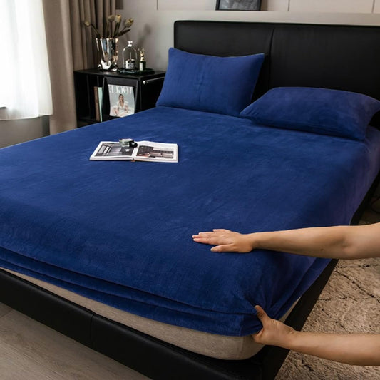 Boqingzhu Plush Fitted Sheet 160x200cm Dark Blue Fleece Flannel Cashmere Touch Fitted Sheet Winter Cozy Bed Sheet for 25 to 30cm Mattress.