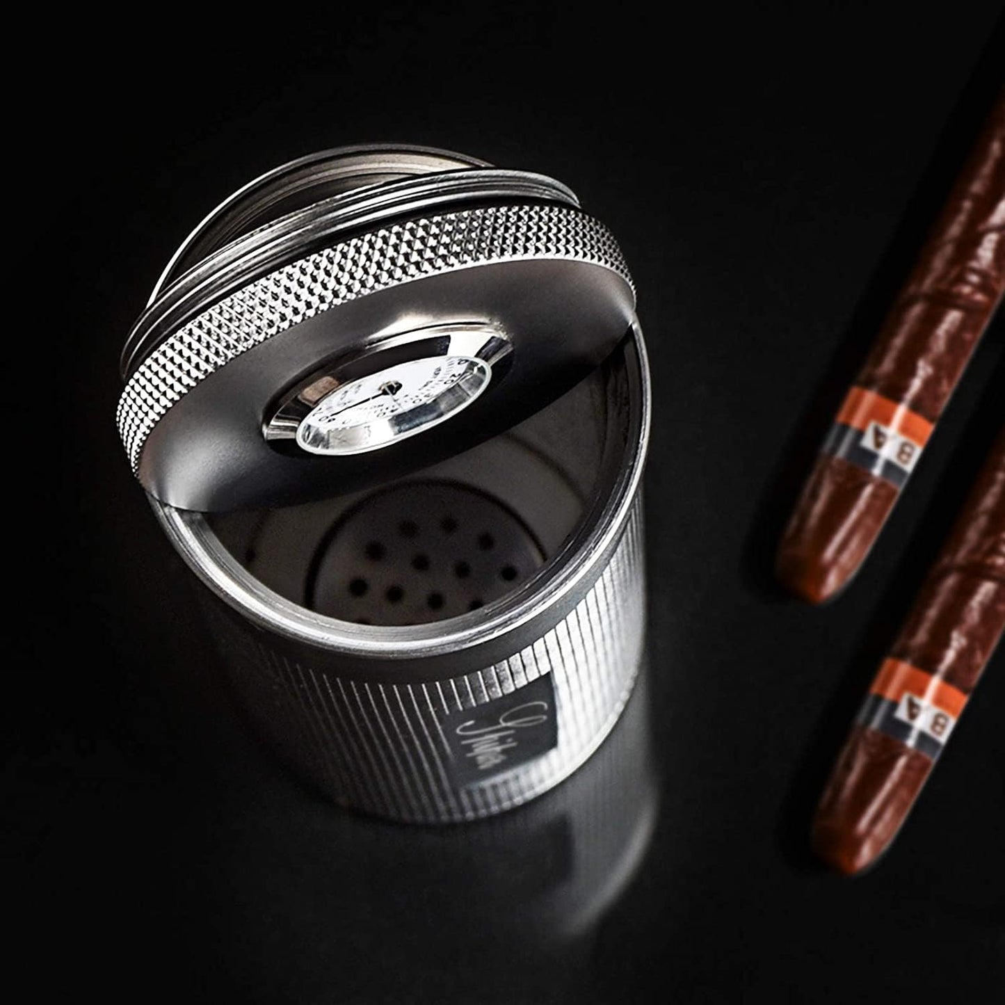 SPIPER Stainless Steel Cigar Humidor, Travel Cigar Case Tube for 3 to 4 cigars, Portable Cigar Case, Cigar Hygrometer, Gift for aficionados, Perfect for going out or short trips.