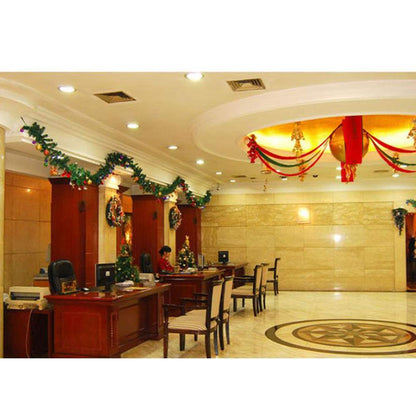 Xinlie Pine Garland Artificial Green Pine Christmas Garland Plastic Pine Garland for Outdoor Wreath Peony Vine Flower Wreath Artificial Decorative Landscaping Wreath 2.7m (1 PCS)