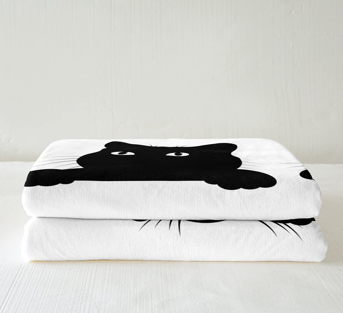 Tbrand Black Cat Print Throw Blanket for Girls Kids Pet Cats Pattern Flannel Fleece Blanket Cute Cats Animal Theme Soft Blanket 150x200cm for Couch Bed Sofa Black White