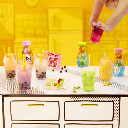MGA's Mini Universe - Make It Mini Food Cafe Series 1 - DIY resin game, Packed in an opaque sphere - unpack surprise ingredients & kitchen accessories - Perfect for kids and collectors aged 8 and above.