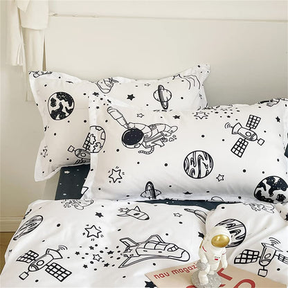 Koudi bedding for children 100x135 Space kids bedding boys White Black Rocket Stars Planets Astronaut Universe Pattern Duvet cover Zipper with pillowcase 40x60cm