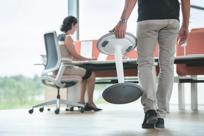 Sedus se:fit, ergonomic stool, standing stool, perching seat, standing aid, red, black, plastic, rubber base, adjustable height 53-80 cm.