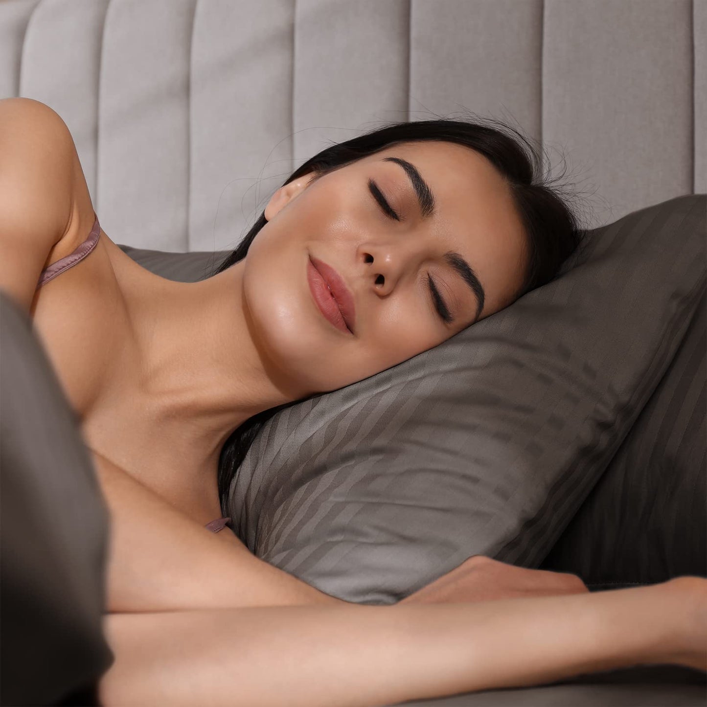 Pure Label 2-Pack Mako Satin Damask Stripe Pillowcases 40x40 cm made of 100% cotton in Taupe| Incredibly soft decorative pillows that match our bed linen sets.
