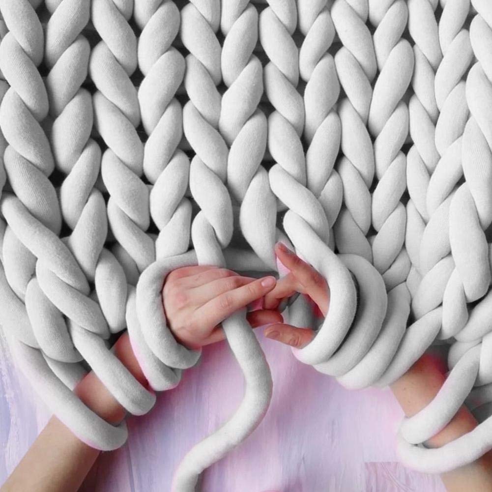 YONII Core Yarn Multi Soft Bulky Arm Knit Wool Roving Crochet DIY Hand Chunky Knit Blanket Yarn for Giant Chunky Knitting Throw Sofa Blanket Crafts (Light Grey, 1KG)