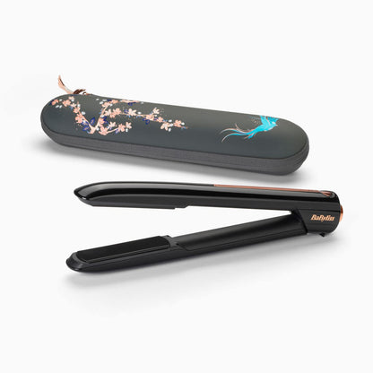 Babyliss 9000RU wireless hair straightener with ceramic plates for smoother hair. 15 sec fast heating, max 200°C for straightening, cordless and lightweight at 500g.