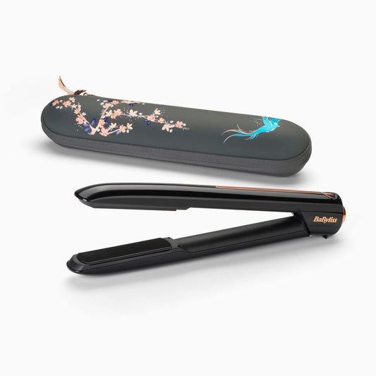 Babyliss 9000RU wireless hair straightener with ceramic plates for smoother hair. 15 sec fast heating, max 200°C for straightening, cordless and lightweight at 500g.