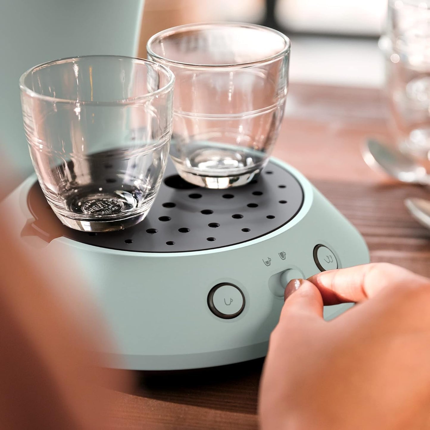 Philips Senseo Original Plus coffee pod machine, coffee strength selection, Coffee Boost Technology, made from recycled plastic, mint (CSA210/20)